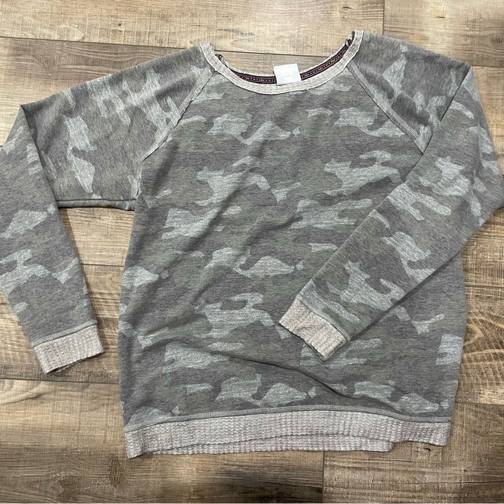 Camo long sleeve